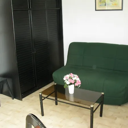Apartment With One Bedroom In Canet-en-roussillon, With Wonderful Moun Canet-en-Roussillon